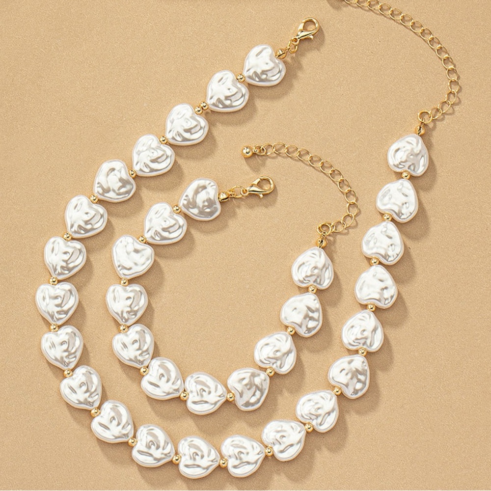 Elegant Retro Heart Shape Alloy Baroque Pearls Plating Bracelets and Necklace